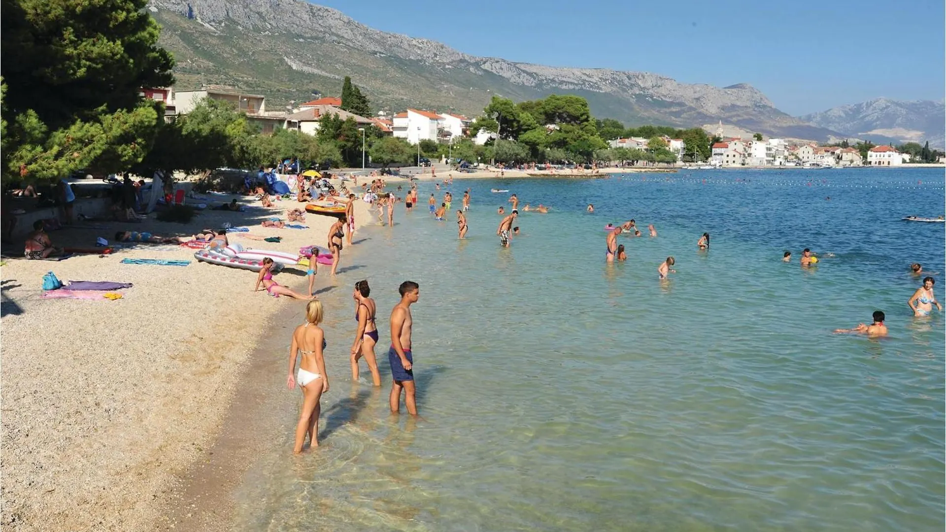 4 Bedroom Lovely Home In Kastel Kambelovac Kastela