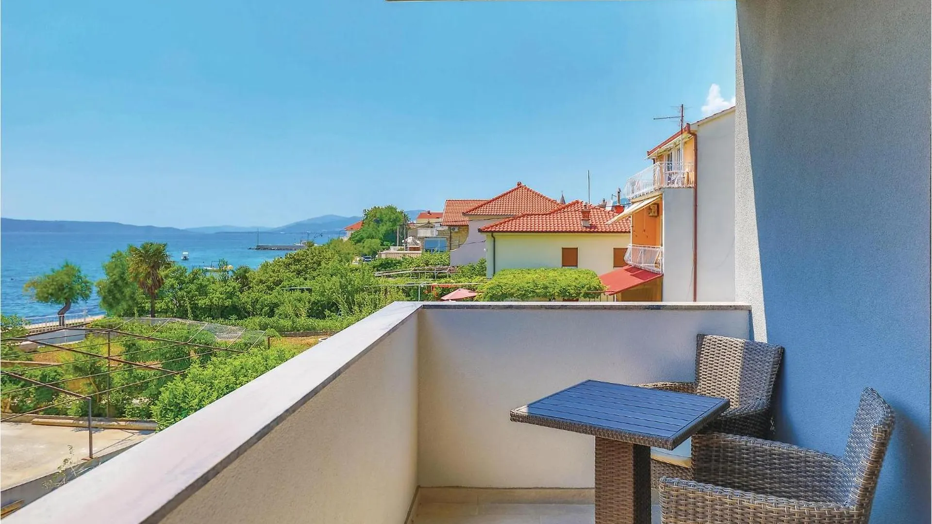 4 Bedroom Lovely Home In Kastel Kambelovac Kastela
