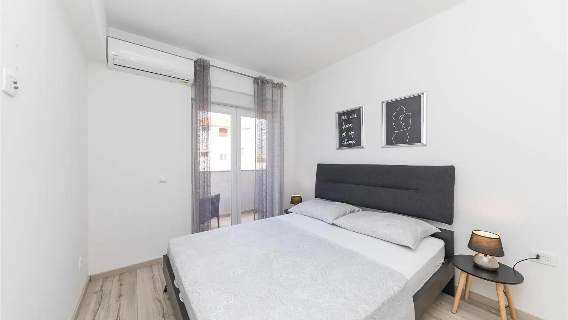 4 Bedroom Lovely Home In Kastel Kambelovac Kastela
